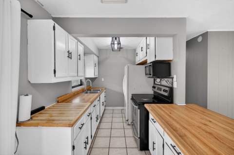 4117 NW 5th Avenue, Oakland Park FL - photo 8 of 48