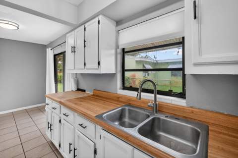 4117 NW 5th Avenue, Oakland Park FL - photo 11 of 48