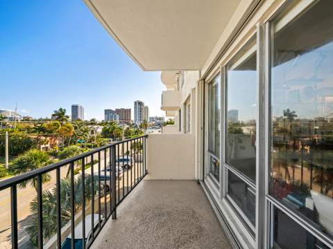 2500 E Las Olas Boulevard #404, Fort Lauderdale FL - photo 15 of 21