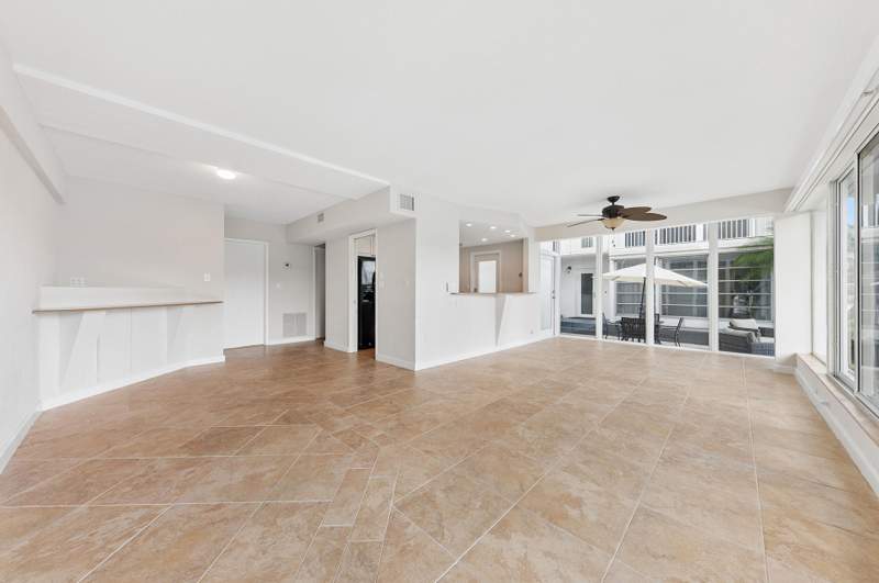 2 bedroom Stock Cooperative at 180 Isle Of Venice Drive #119, Oasis-Nurmi Isle Co-Op, Fort Lauderdale — photo 3