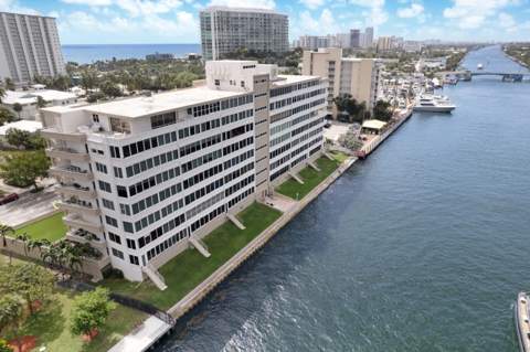 201 N Riverside Drive #402, Pompano Beach FL - photo 7 of 31