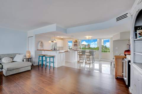 201 N Riverside Drive #402, Pompano Beach FL - photo 21 of 31