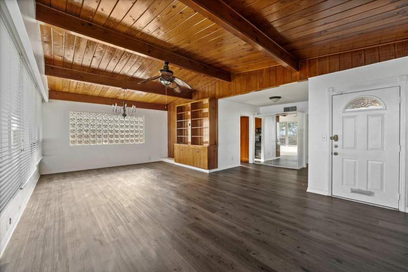 2 bedroom Single Family Residence at 101 S Colorado Avenue, Chas A Porter Addition, Stuart — photo 3