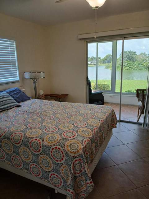92 Seville Drive, Delray Beach FL - photo 10 of 30