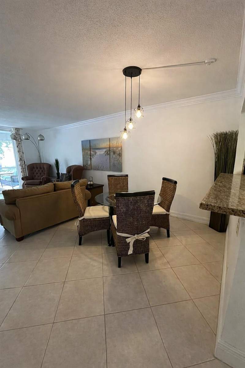 2 bedroom Condominium at 400 SE 10th Street #202, Deerfield Beach Gardens Condo, Deerfield Beach — photo 4