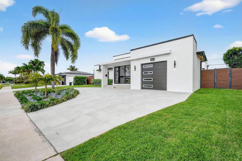 4 bedroom Single Family Residence at 504 Flotilla Road, North Palm Beach Village Of 1, North Palm Beach — photo 5