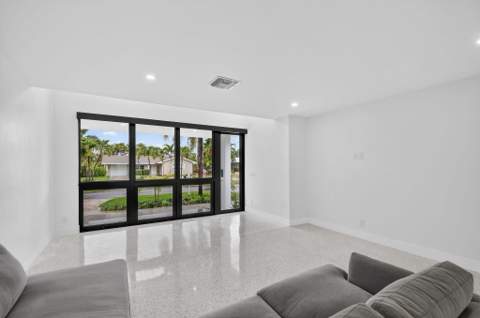 504 Flotilla Road, North Palm Beach FL - photo 8 of 52