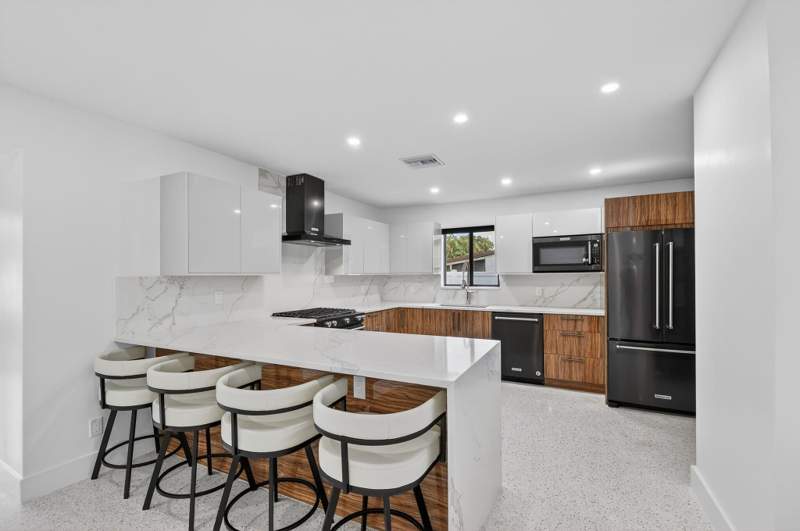 4 bedroom Single Family Residence at 504 Flotilla Road, North Palm Beach Village Of 1, North Palm Beach — photo 3