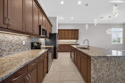 9318 SW Miracoli Way, Port St. Lucie FL - photo 19 of 83