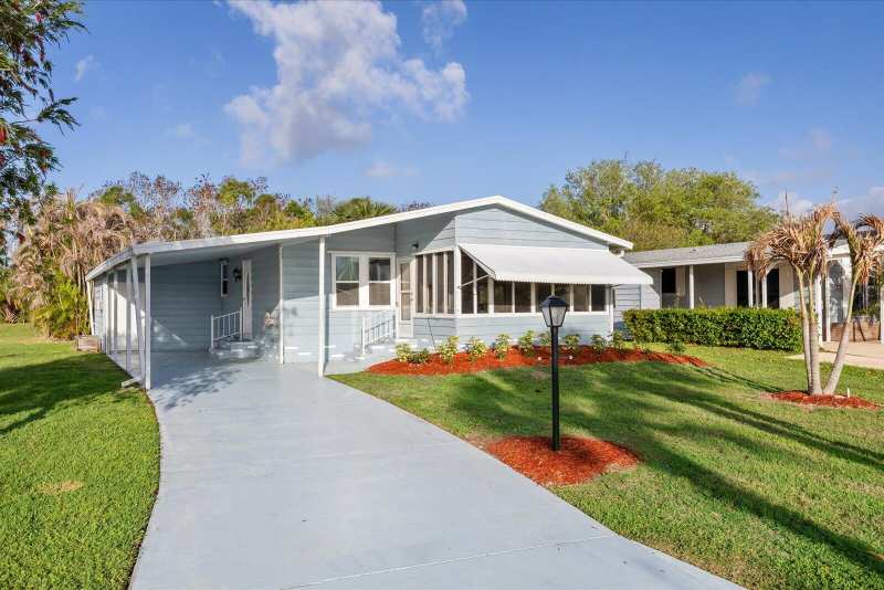 2 bedroom Manufactured Home at 2969 Fiddlewood Circle, Savanna Club Plat II, Port St. Lucie — photo 1
