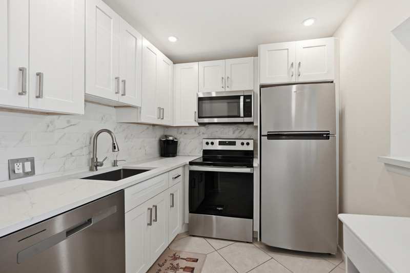 1 bedroom Condominium at 314 Brighton #H, Brighton At Century Village, Boca Raton — photo 1