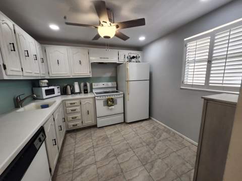 2600 NE 1st Lane #311, Boynton Beach FL - photo 6 of 48
