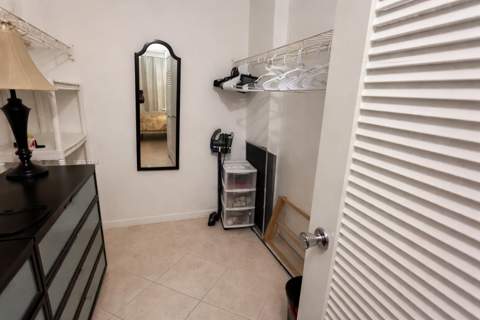 400 SE 10th Street #202, Deerfield Beach FL - photo 9 of 22