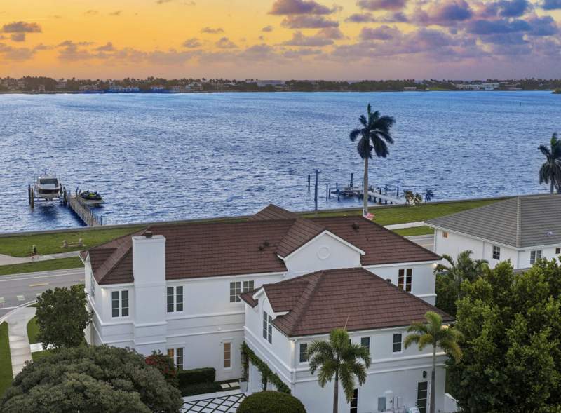 5 bedroom Single Family Residence at 5501 S Flagler Drive, Little Ranches 1st Add, West Palm Beach — photo 4