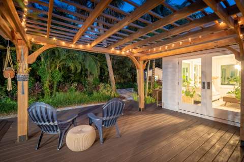 547 SW Riverview Street, Stuart FL - photo 9 of 62