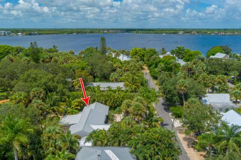 547 SW Riverview Street, Stuart FL - photo 11 of 62