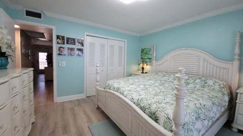 34 Somerset B, West Palm Beach FL - photo 22 of 67