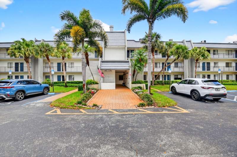 3 bedroom Condominium at 4832 Esedra Court #103, Fountains Of Palm Beach Condo 4, Greenacres — photo 4