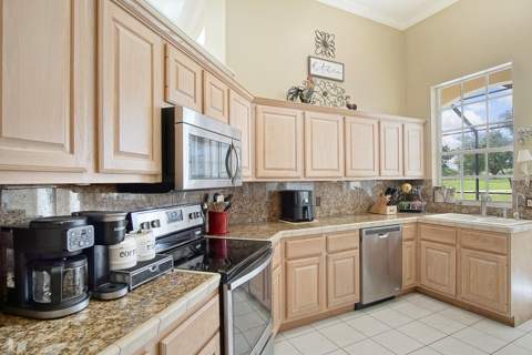 2987 Conifer Drive, Fort Pierce FL - photo 12 of 38