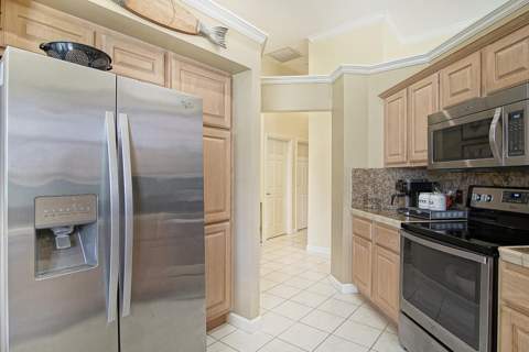 2987 Conifer Drive, Fort Pierce FL - photo 14 of 38