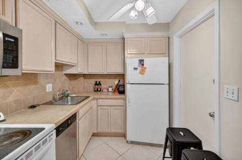 12 NE 19th Court #118a, Wilton Manors FL - photo 14 of 49