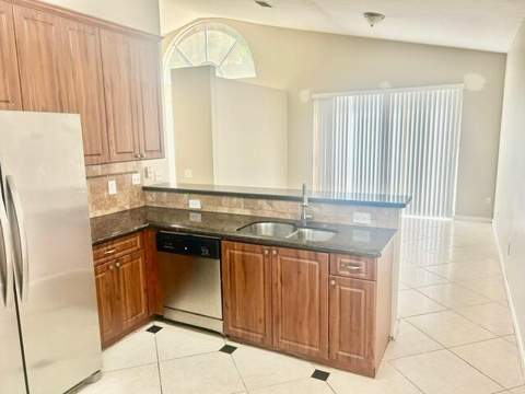 7584 Thornlee Drive, Greenacres FL - photo 16 of 31