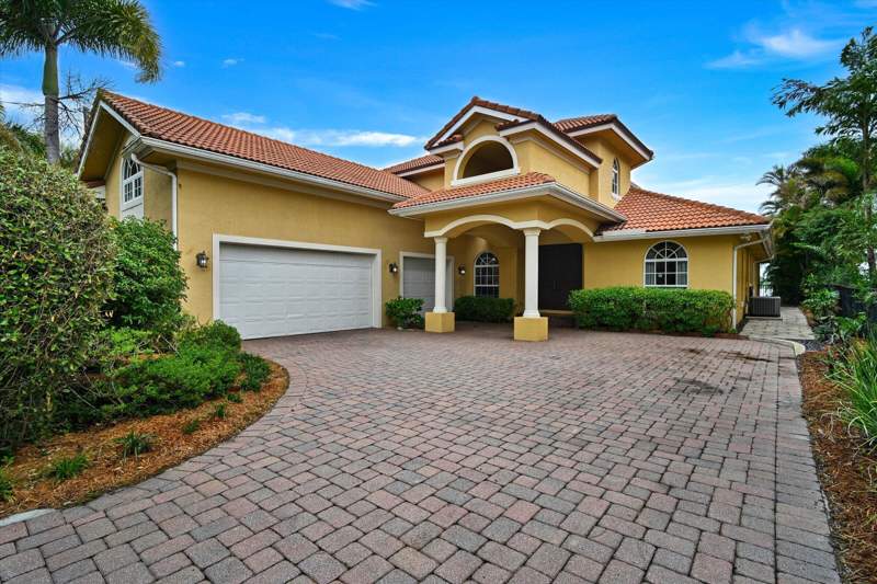 3 bedroom Single Family Residence at 881 SE Saint Lucie Boulevard, St Lucie Point Building Lots, Stuart — photo 3