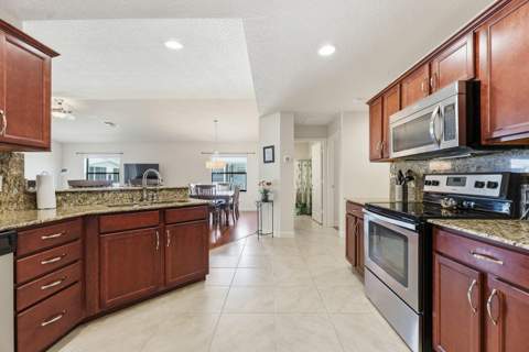 6547 Zapote Court, Fort Pierce FL - photo 11 of 47
