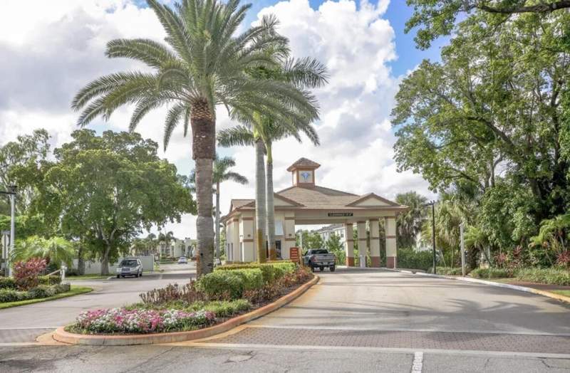 2 bedroom Condominium at 4110 Tivoli Court #202, Fountains Of Palm Beach Condo 7, Lake Worth — photo 5