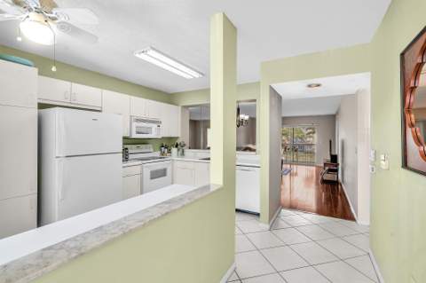 9537 Weldon Circle #I213, Tamarac FL - photo 10 of 66