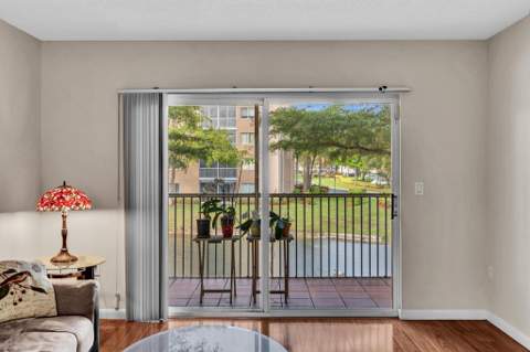 9537 Weldon Circle #I213, Tamarac FL - photo 20 of 66