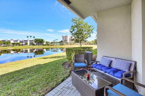 7017 Peters Lane, Delray Beach FL - photo 21 of 75