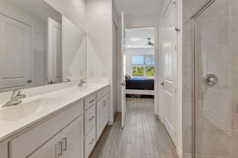 7017 Peters Lane, Delray Beach FL - photo 13 of 75