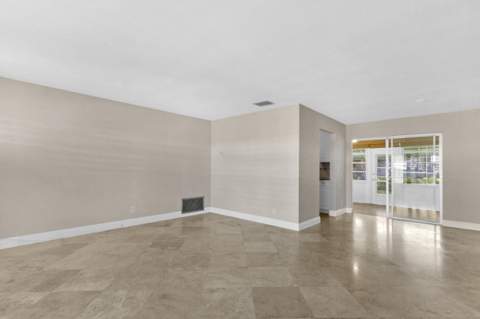 110 NW 24th Court, Pompano Beach FL - photo 6 of 35