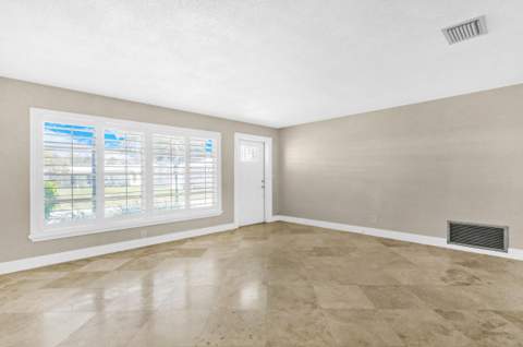 110 NW 24th Court, Pompano Beach FL - photo 8 of 35