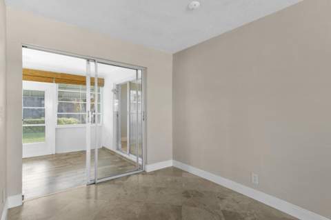110 NW 24th Court, Pompano Beach FL - photo 11 of 35