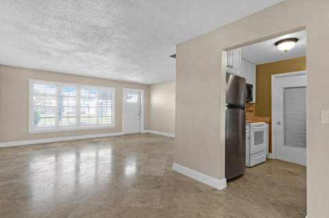 110 NW 24th Court, Pompano Beach FL - photo 12 of 35