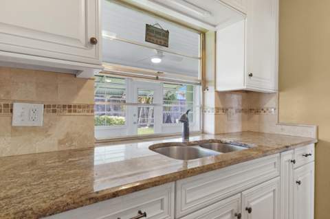 110 NW 24th Court, Pompano Beach FL - photo 15 of 35