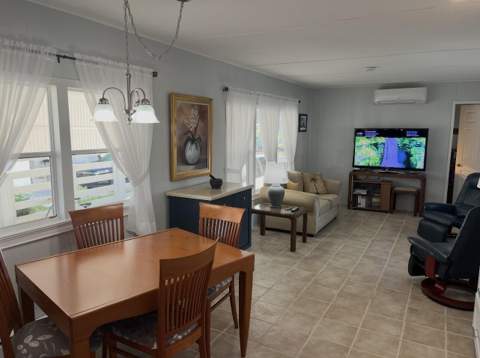 4261 Meadow View Drive, Boynton Beach FL - photo 12 of 40
