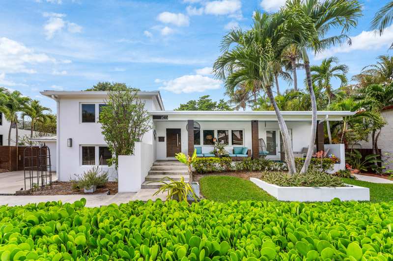 4 bedroom Single Family Residence at 1455 NE 4th Avenue, Whisem Unit B, Boca Raton — photo 1