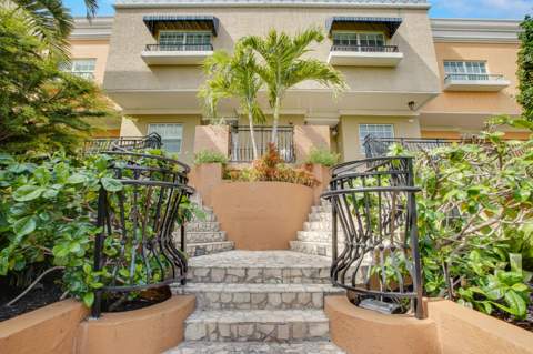 1111 E Las Olas Boulevard #410, Fort Lauderdale FL - photo 9 of 37