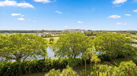 2480 Presidential Way #704, West Palm Beach FL - photo 6 of 36
