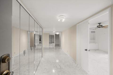 2480 Presidential Way #704, West Palm Beach FL - photo 10 of 36