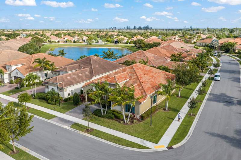 2 bedroom Single Family Residence at 11759 Palermo Road, Parkland Royale, Parkland — photo 4
