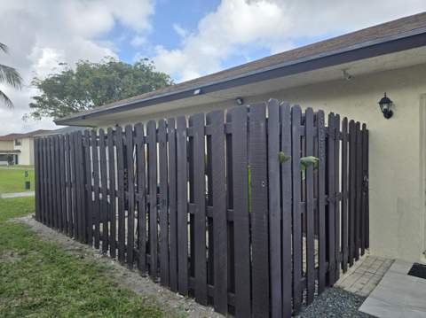 5255 Mendoza Street, West Palm Beach FL - photo 12 of 45
