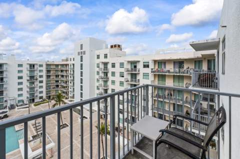 140 S Dixie Highway #1022, Hollywood FL - photo 6 of 30