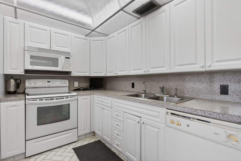 2 bedroom Condominium at 2403 Antigua Circle #B4, Wynmoor Village, Coconut Creek — photo 2