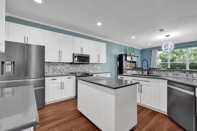 6591 Traveler Road