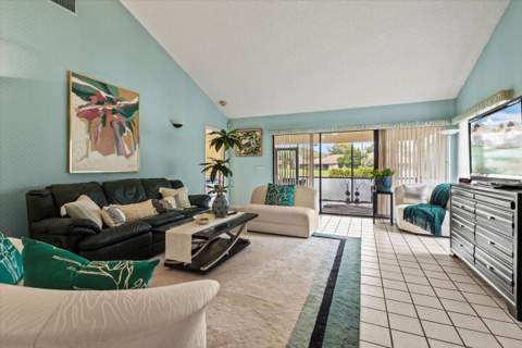 6691 S Pine Court, West Palm Beach FL - photo 8 of 60