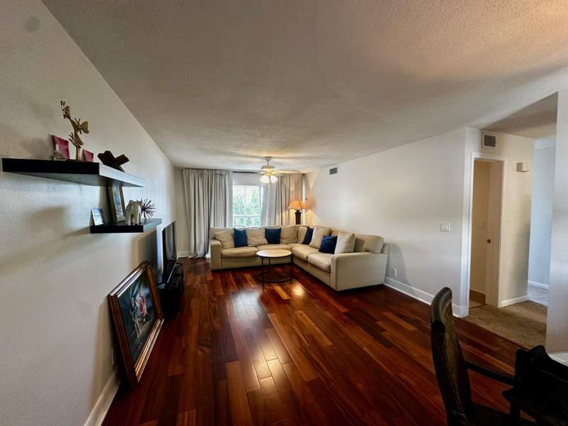 2 bedroom Condominium at 148 Yacht Club Drive #13, Corinthian Condominium Apts Lt 2 Marina Add To Vil, North Palm Beach — photo 3